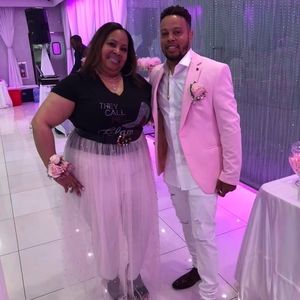 Meet your Posher, Sharon